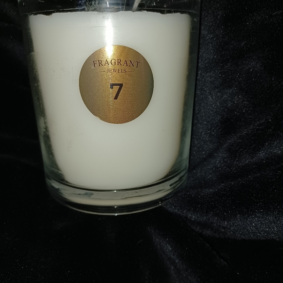 Candel - Picture 2 of 3